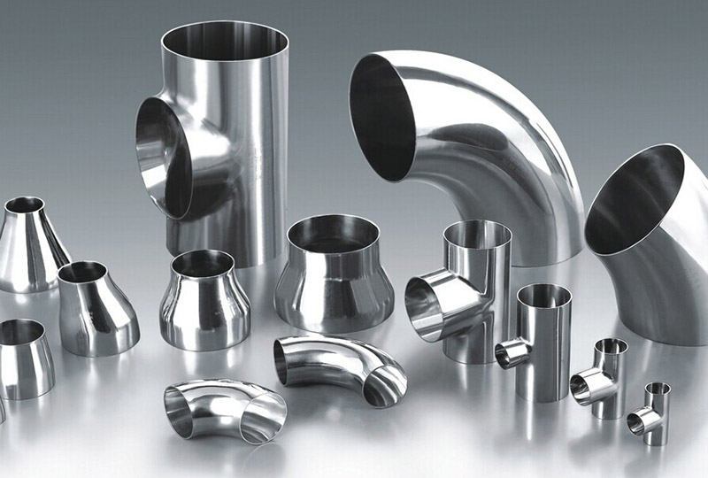 Difference Between Stainless Steel and Carbon Steel Pipe Fittings