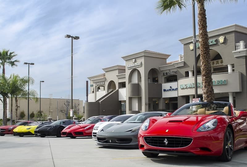 Car Rental Shop in Dubai Marina