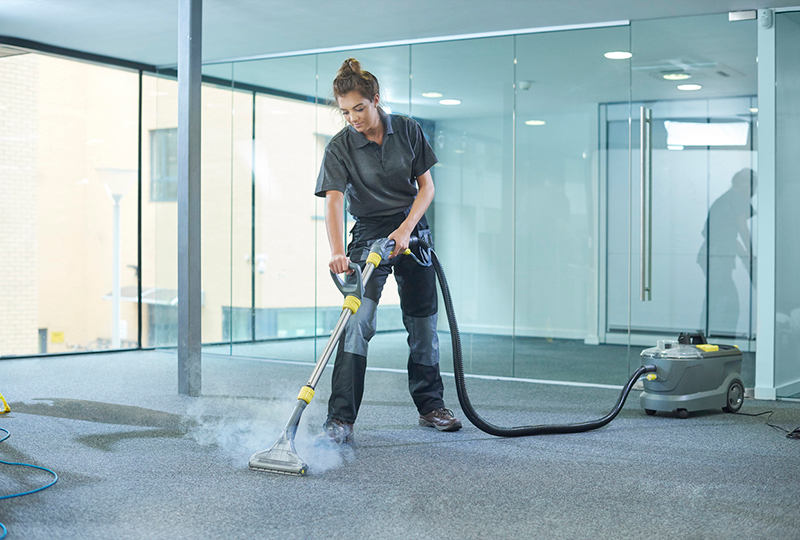 What Is an Industrial Steam Cleaner – Where and How Does It Work?